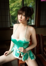 Anri Okita (30)